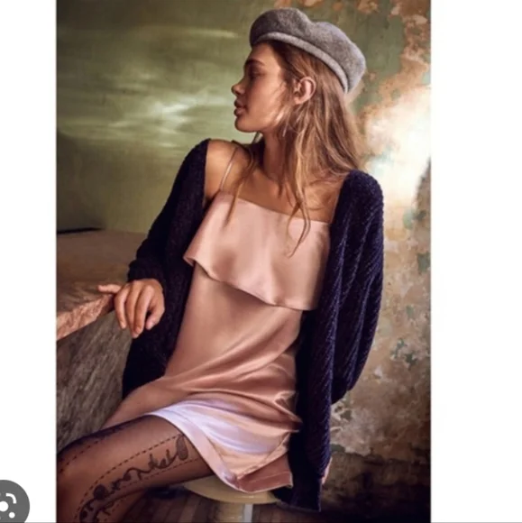 Urban Outfitters Kimchi Blue Rose satin dress - Picture 1 of 11